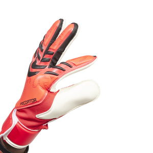 ADIDAS PRED GL MTC         PURRUB/LUCRED/BLACK