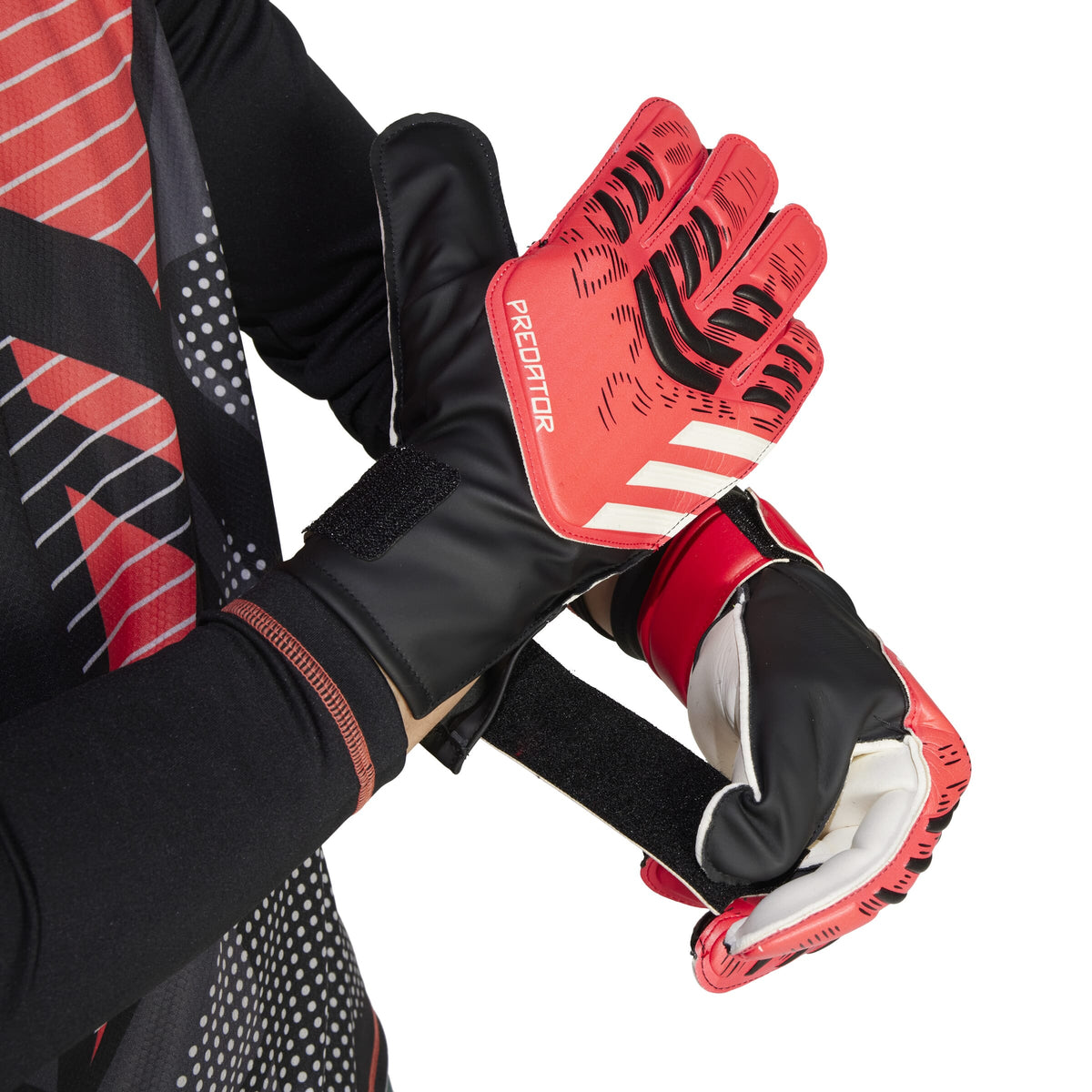 ADIDAS PRED GL TRN         BLACK/LUCRED/BLACK