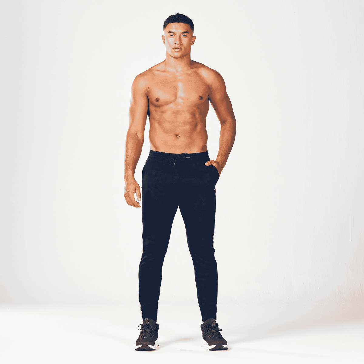 SQUATWOLF ACTIVE TAPERED PANTS