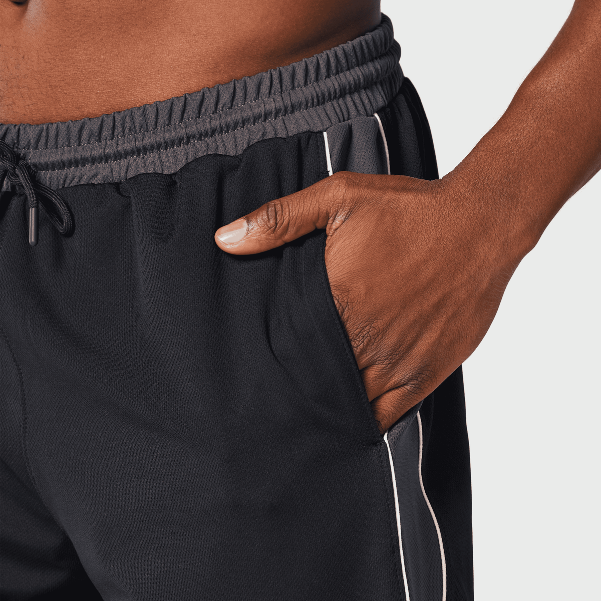 SQUATWOLF 9" BASKETBALL SHORTS