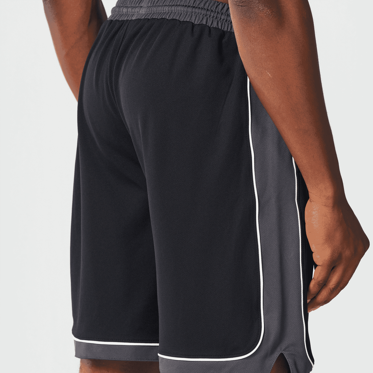 SQUATWOLF 9" BASKETBALL SHORTS