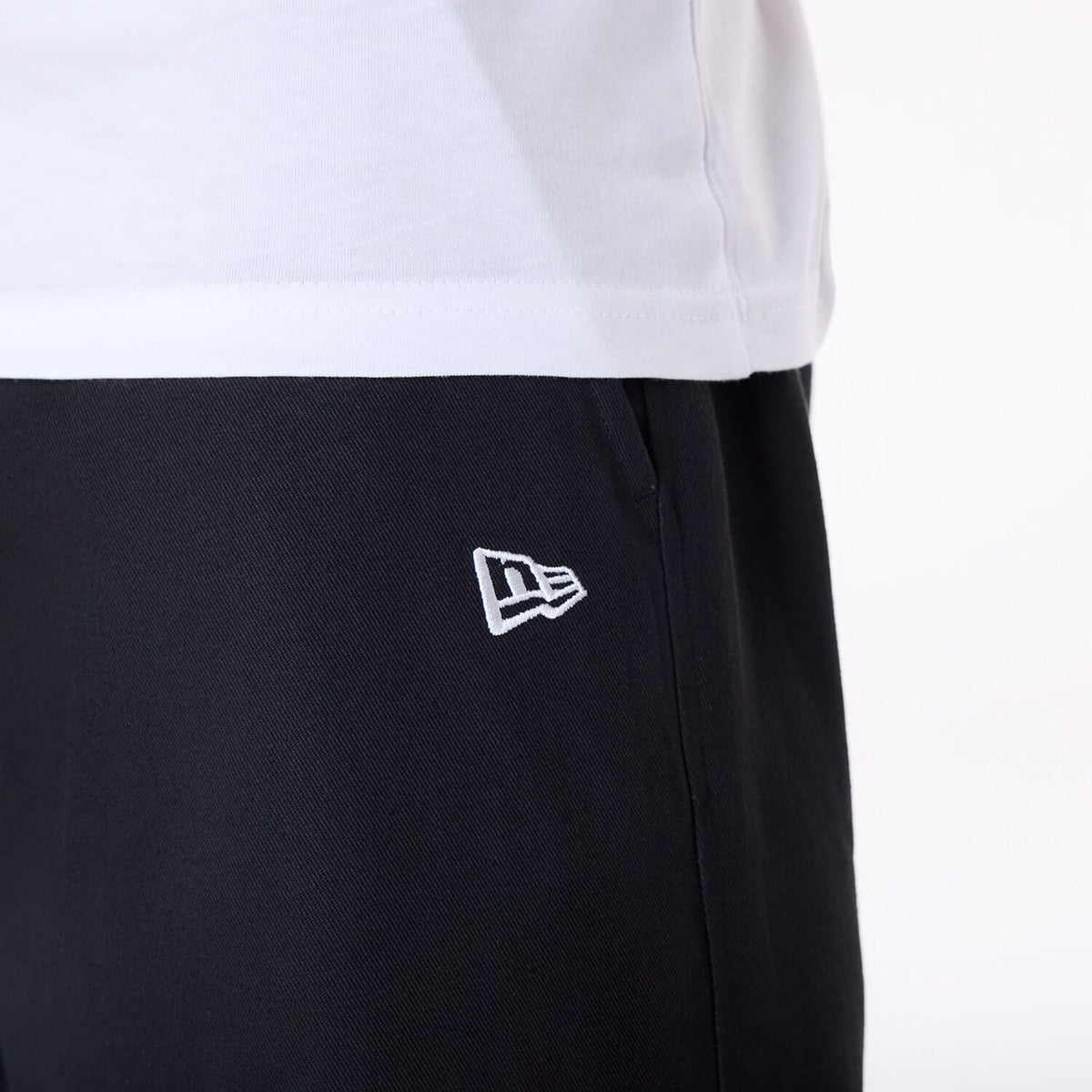 NEW ERA NE CHINO NEWERA  BLK