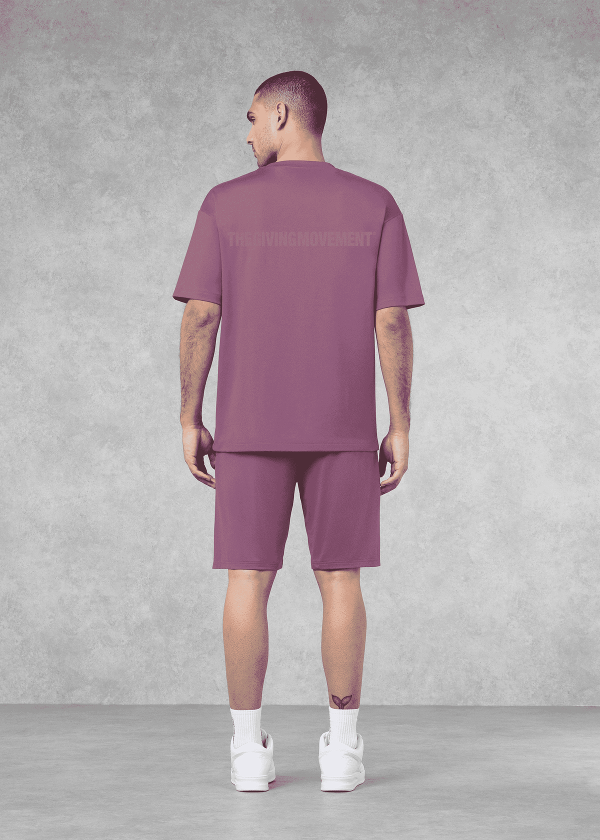 THE GIVING MOVEMENT SOFTSKIN OVERSIZED T- SHIRT