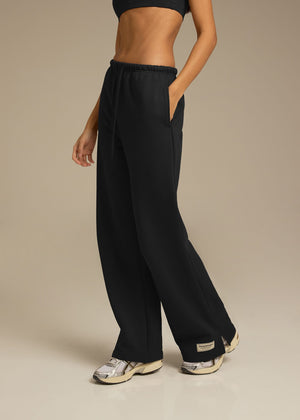 THE GIVING MOVEMENT STRAIGHT LEG 29.5 INCH JOGGER