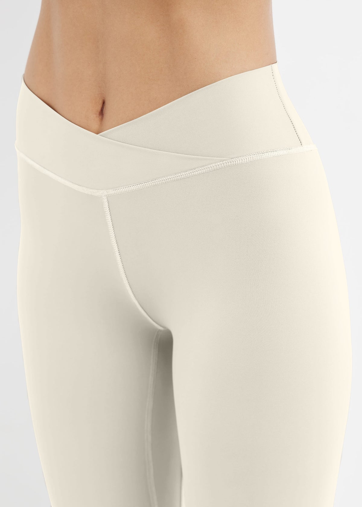 THE GIVING MOVEMENT SOFT NYLON MERMAID WAIST LEGGING