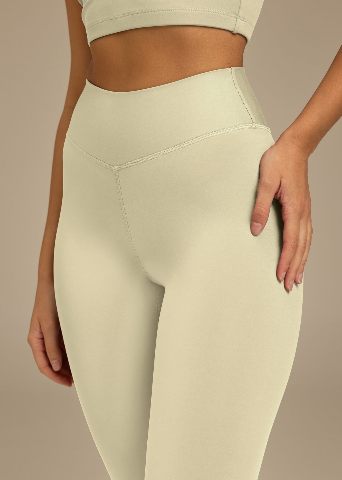 THE GIVING MOVEMENT SOFTSKIN FLARED 30.5 INCH LEGGING