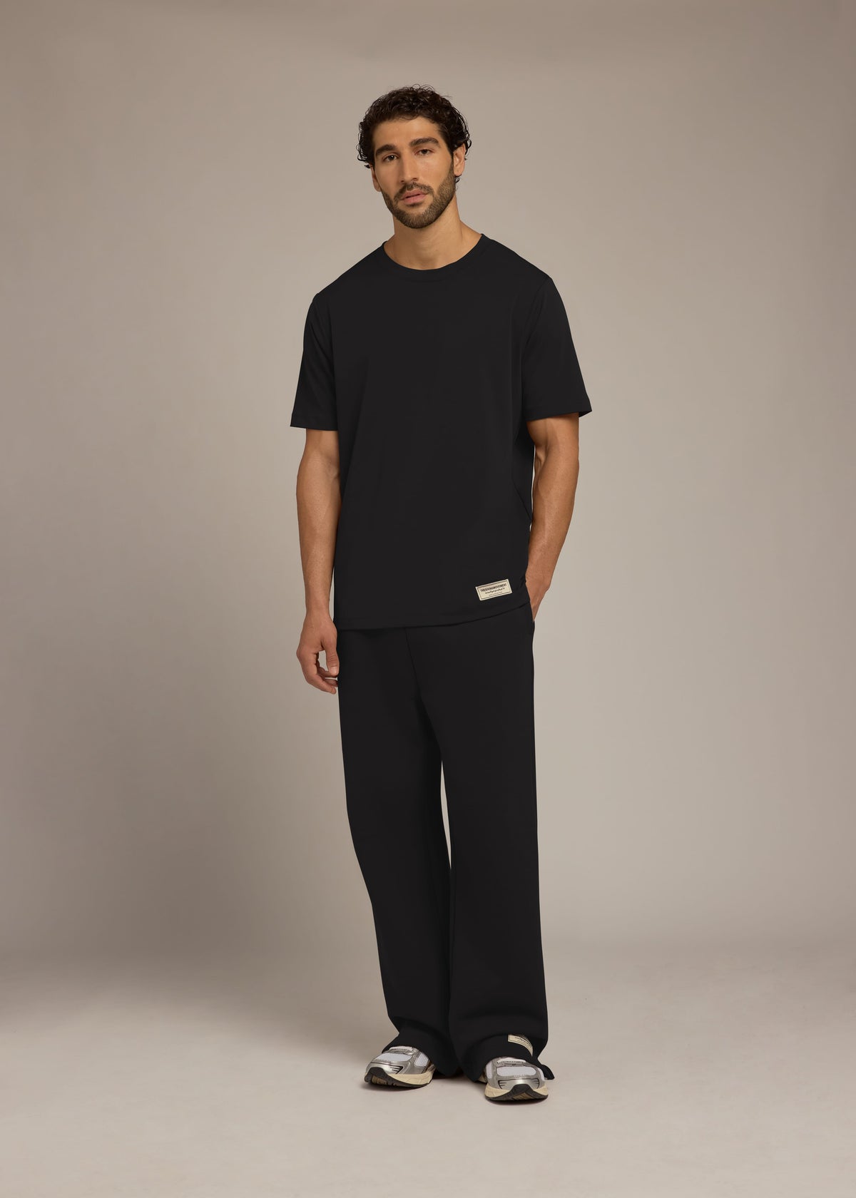 THE GIVING MOVEMENT MENS LIGHT COTTON LUXE MENS REG FIT T-SHIRT