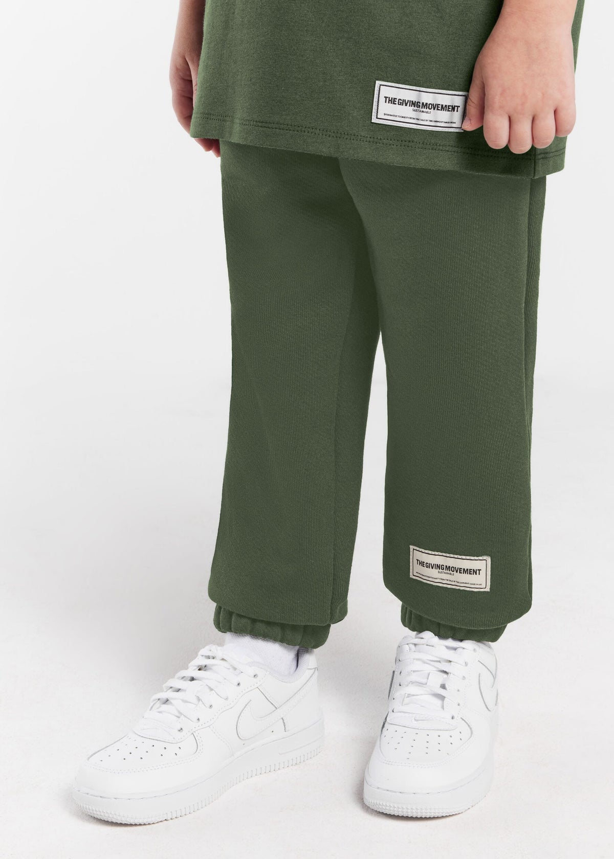 THE GIVING MOVEMENT KIDS JOGGER