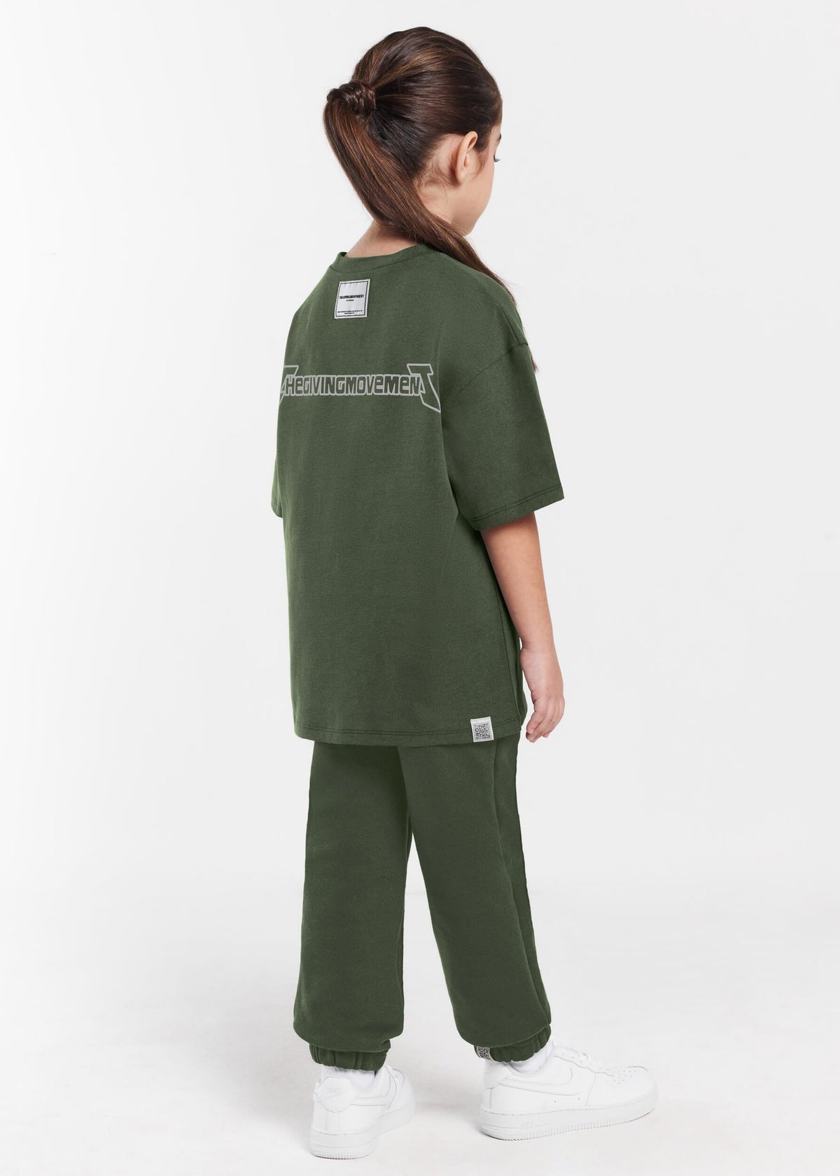 THE GIVING MOVEMENT KIDS JOGGER
