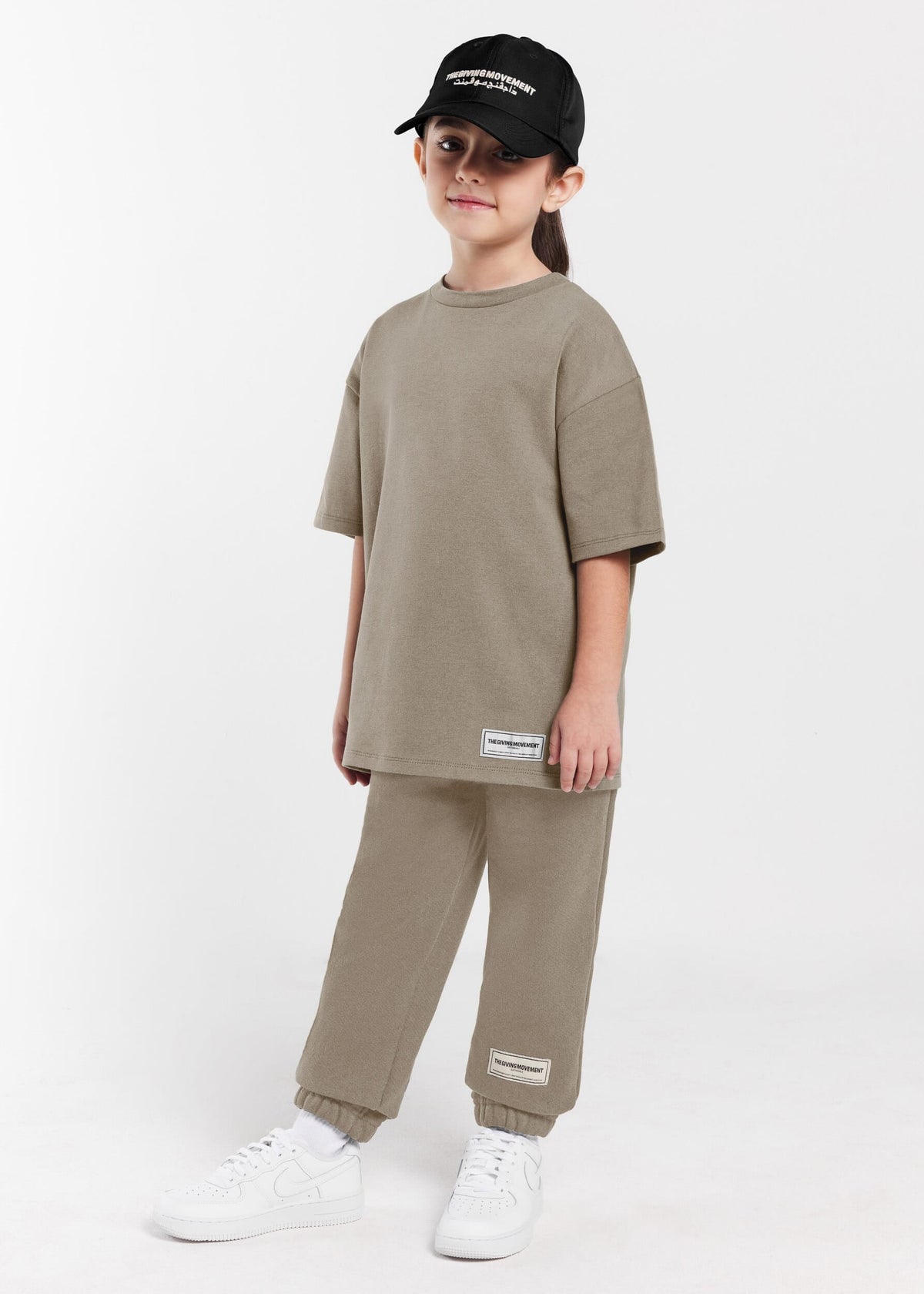 THE GIVING MOVEMENT KIDS JOGGER
