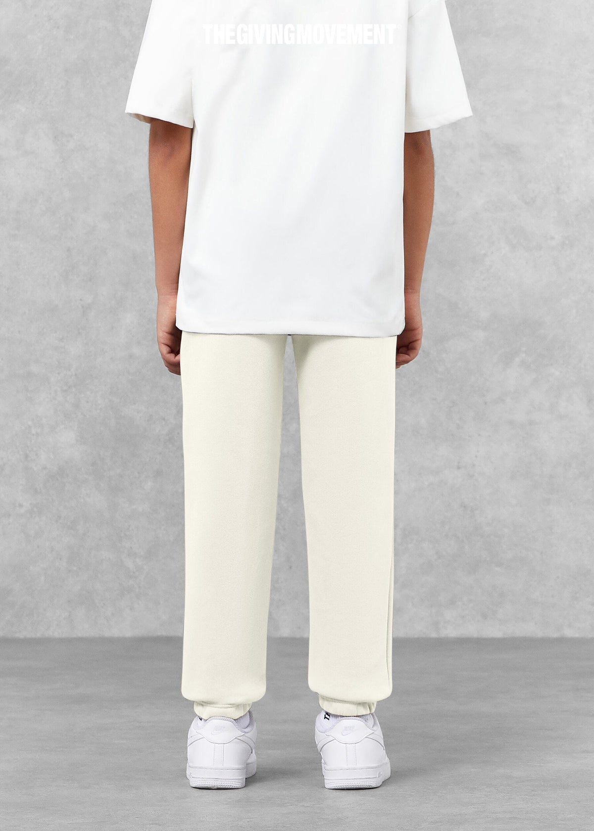 THE GIVING MOVEMENT KIDS JOGGER
