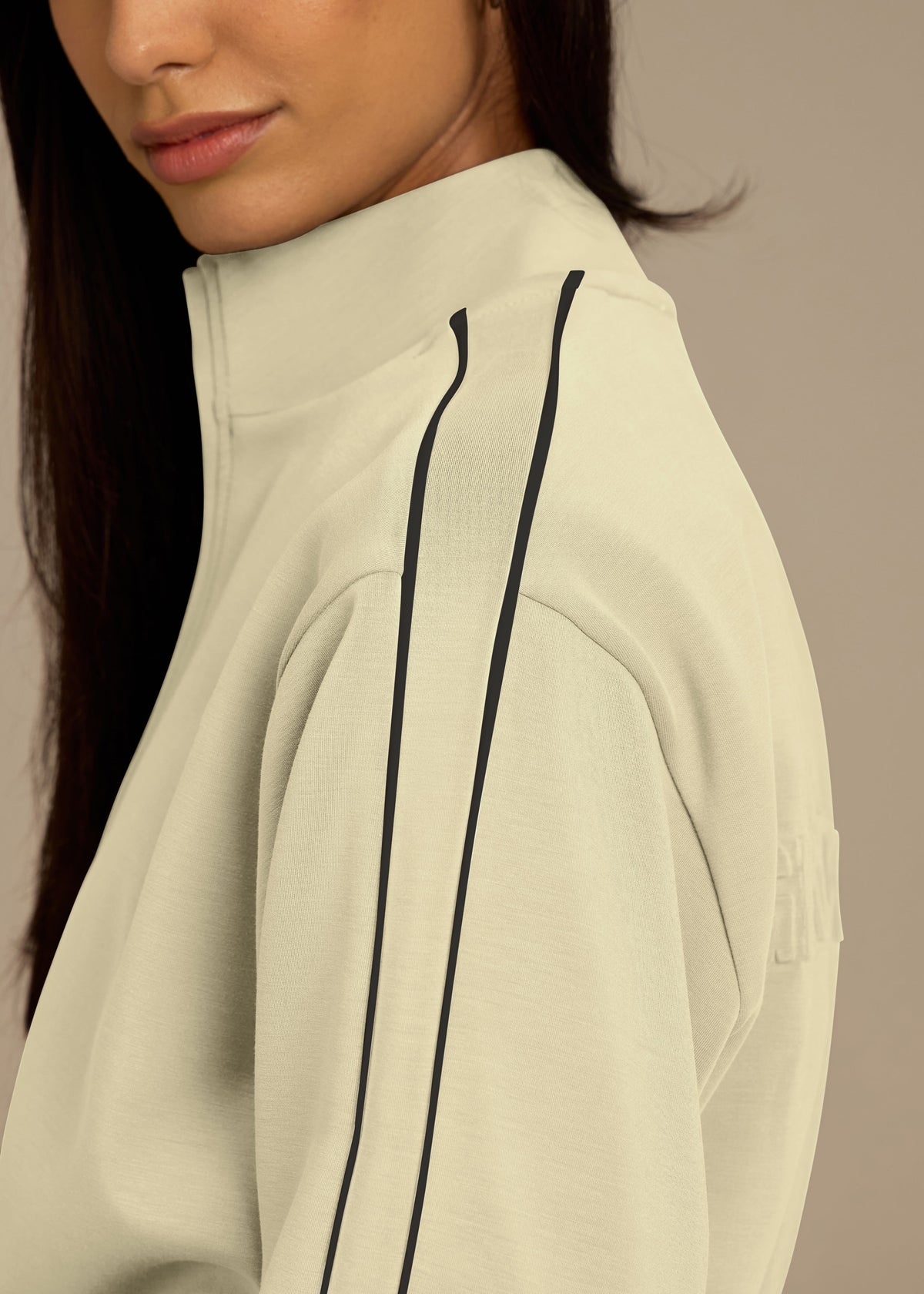 THE GIVING MOVEMENT WOMENS SCUBA SOFT CONTRAST PANEL CROP TRACK JACKET