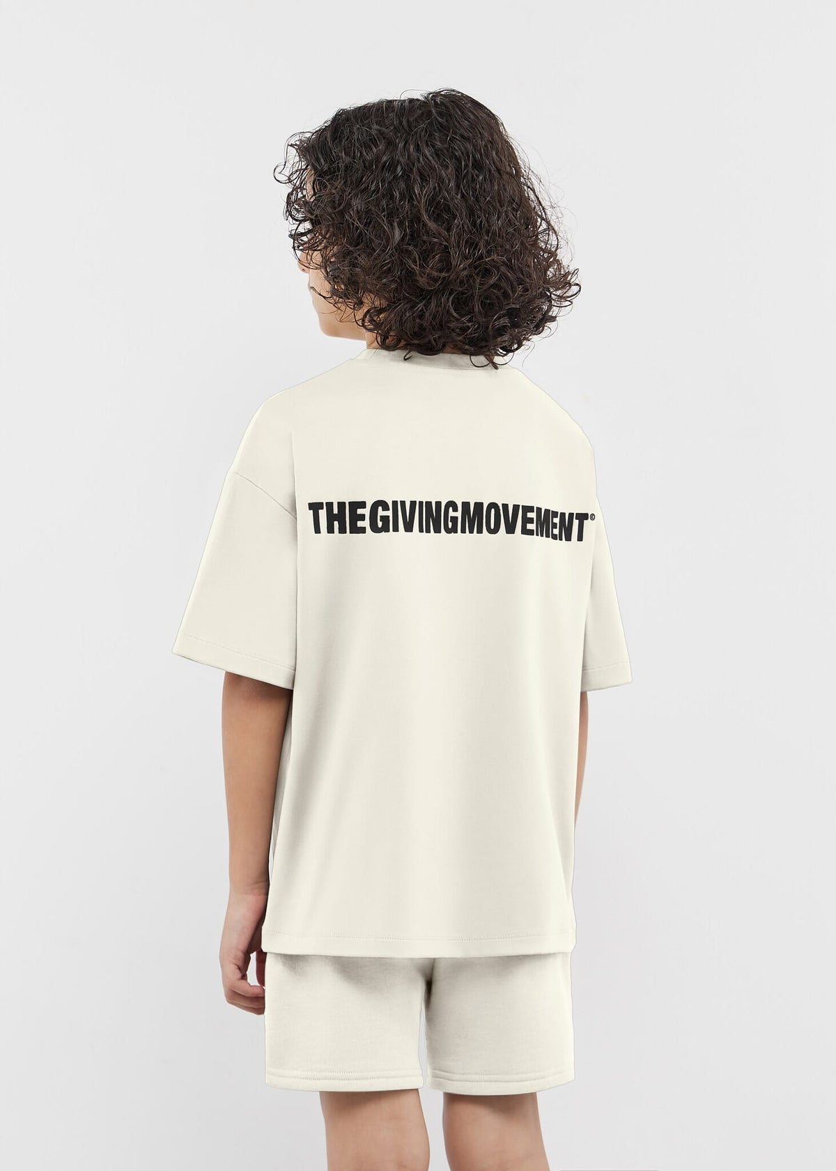 THE GIVING MOVEMENT KIDS SOFTSKIN OVERSIZED T-SHIRT