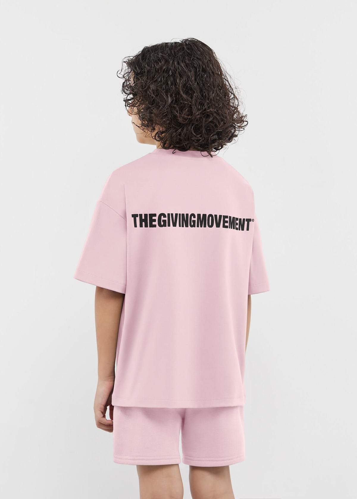 THE GIVING MOVEMENT KIDS SOFTSKIN OVERSIZED T-SHIRT