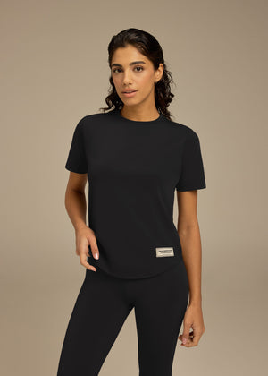 THE GIVING MOVEMENT WOMENS SOFTSKIN CURVED HEM T-SHIRT