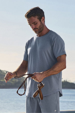 FABLETICS THE 24-7 TEE CURVED HEM