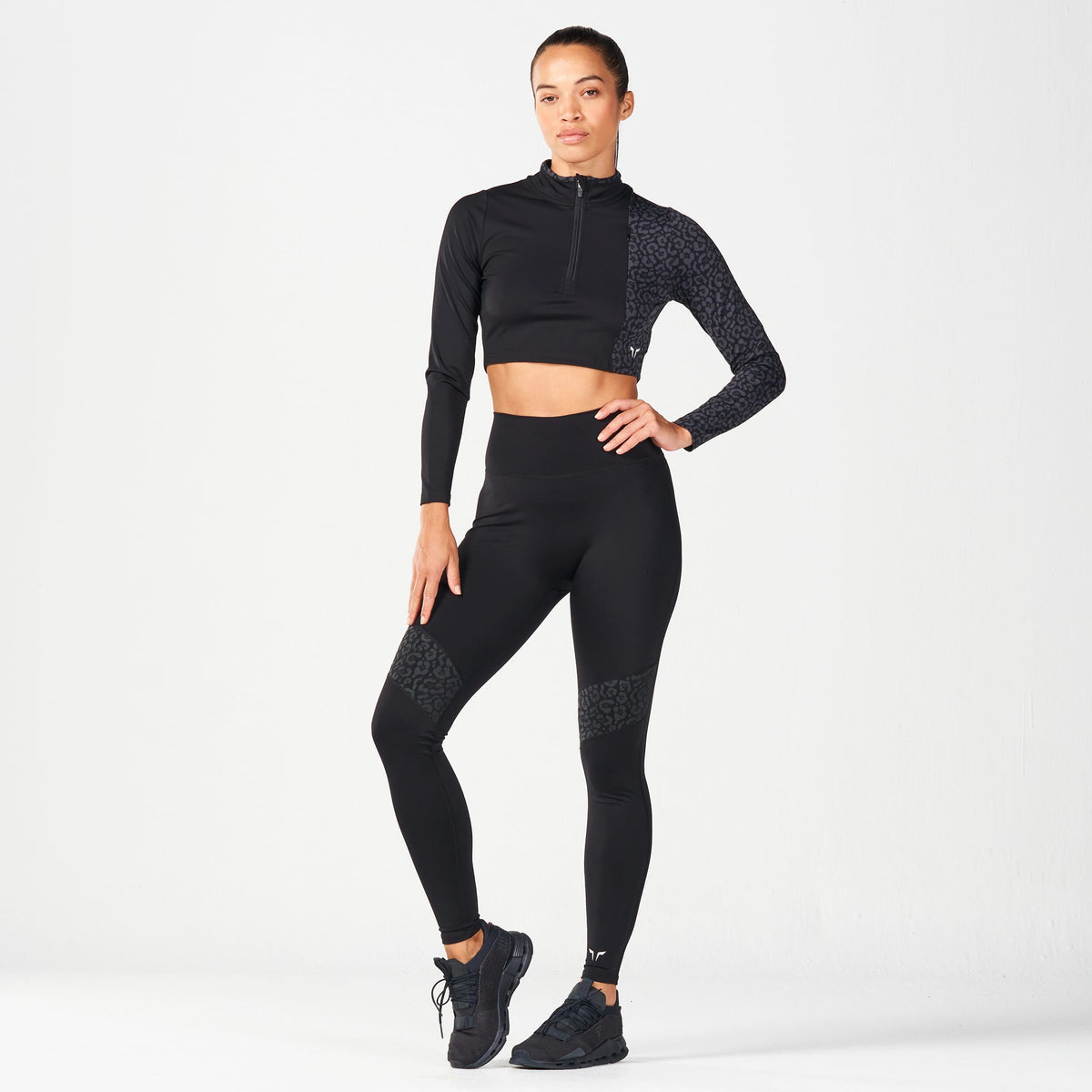 SQUATWOLF QTR ZIP SERPENT TOP