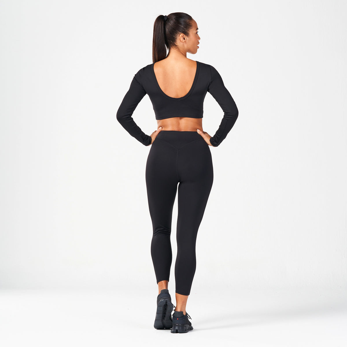 SQUATWOLF SCOOP BACK CROP TOP