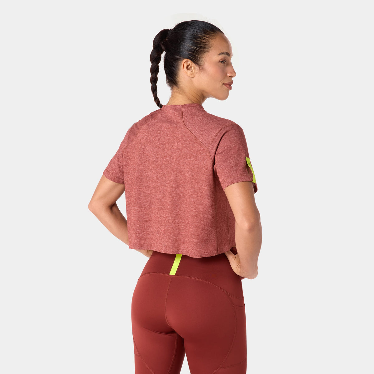 SQUATWOLF ACTDRY PERFORMANCE CROP T-SHIRT