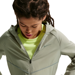 NIKE K NK UV + REPEL MILER JACKET GAME ROYAL/REFLECTIVE SILV
