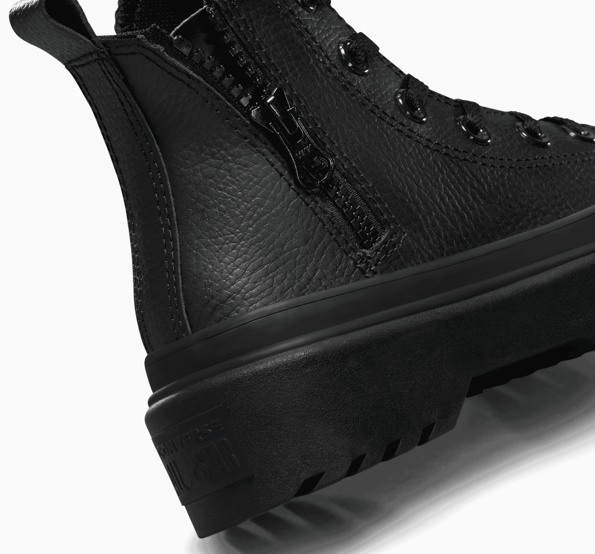 CONVERSE-CHUCK-TAYLOR-ALL-STAR-LUGGED-L