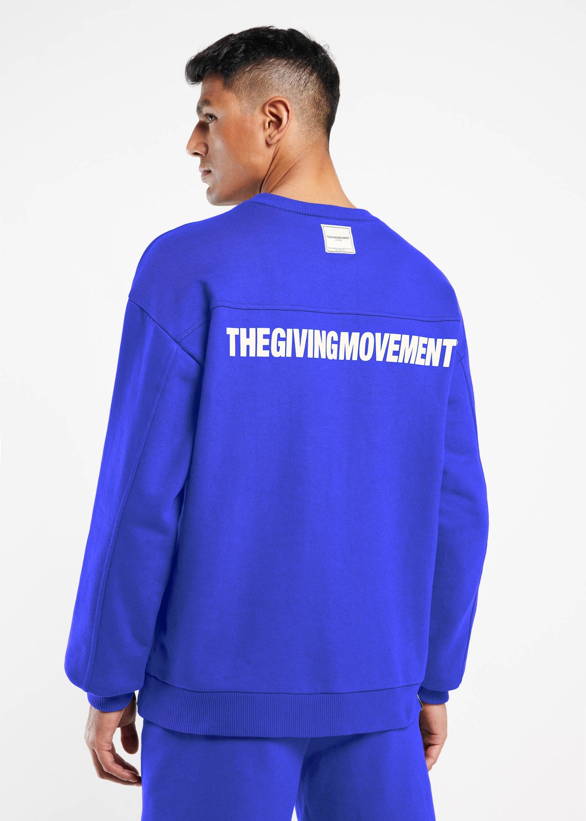 THE GIVING MOVEMENT OVERSIZED SWEATSHIRT